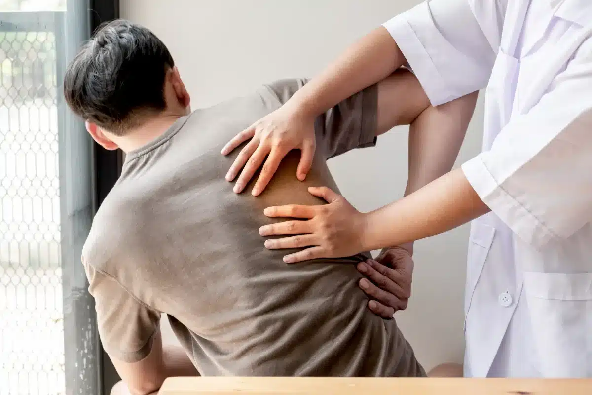 deep tissue massage for frozen shoulder